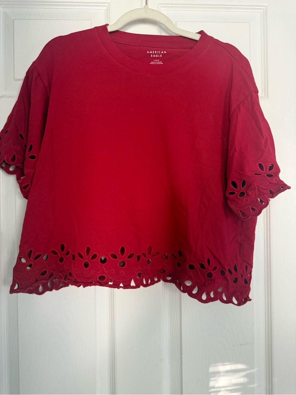 American Eagle Outfitters Red Eyelet Hem Crop Tee